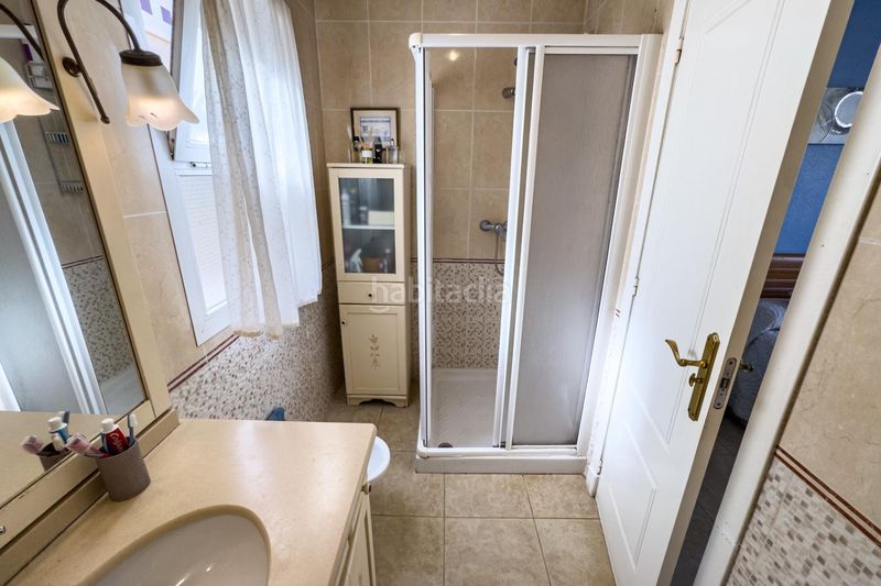 Foto fb6ee85a-4b6b-4b79-b197-df1a40e98fdc. Casa aparellada amb aparcament piscina a Aguas Nuevas Torrevieja
