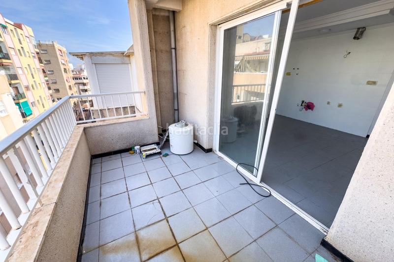 Foto 320b5af8-94ab-49aa-af1e-723bd0291d61. Ático  para reformar en calle la loma en Avenida Habaneras - Curva de Palangre Torrevieja