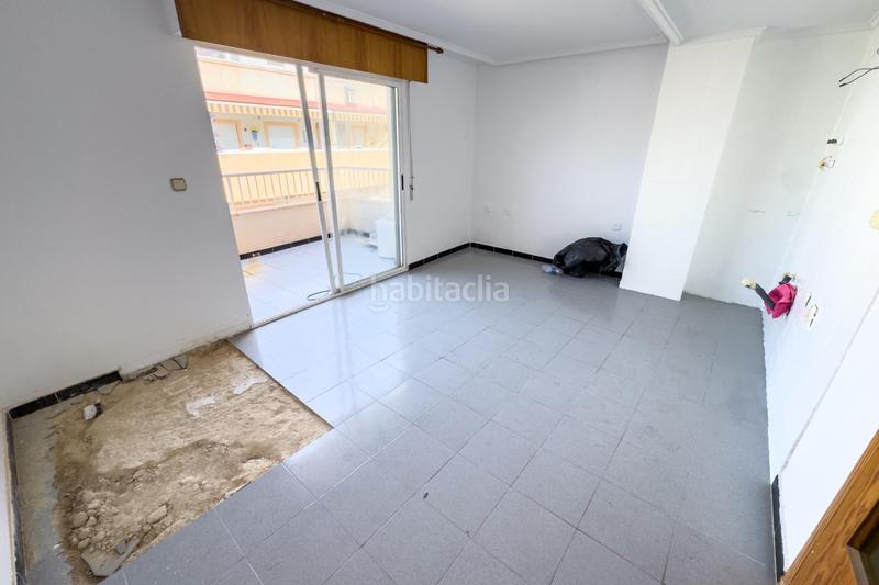 Foto ab754c2c-3e35-4c40-bf4c-9d300c4d70f0. Ático  para reformar en calle la loma en Avenida Habaneras - Curva de Palangre Torrevieja