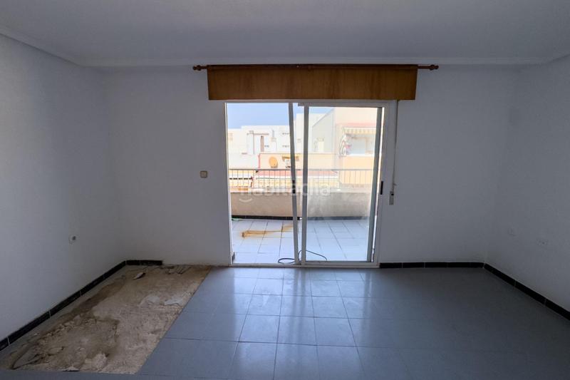 Foto e13e5dfb-0c5e-4662-9a09-3c2aeab22dd6. Ático  para reformar en calle la loma en Avenida Habaneras - Curva de Palangre Torrevieja