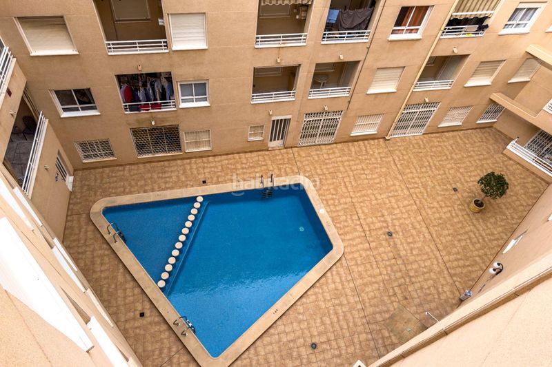 Foto 44b90502-a0fc-484d-be2f-856e3cfbedcb. Pis amb piscina a Antonio Machado Torrevieja