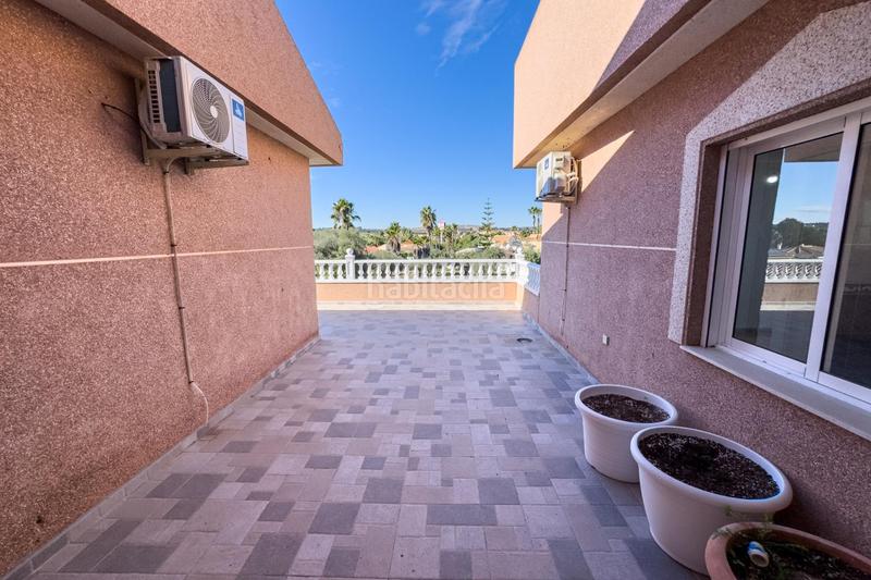 Foto ade2eaa0-d97f-4caa-a414-a356a23010c5. Chalet with parking pool in Benijófar