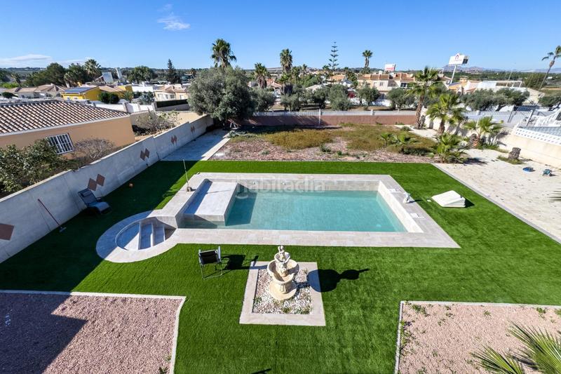 Foto d41860d6-5f61-49fe-9475-0a4b0fc6c576. Chalet with parking pool in Benijófar