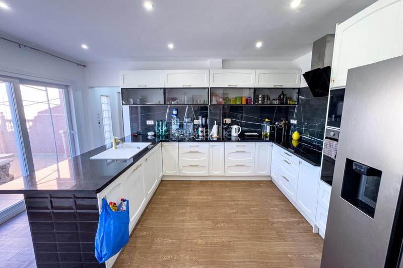 Foto fe0ac00c-fa53-4e9d-ac34-17f1e0ae1535. Chalet with parking pool in Benijófar