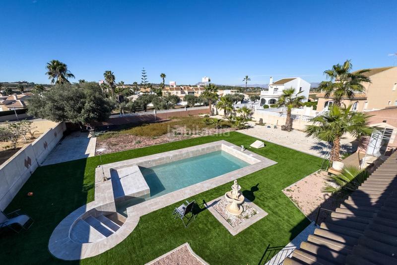 Foto fe2213f7-f0cd-4423-a9be-92ef3a2d0082. Chalet with parking pool in Benijófar