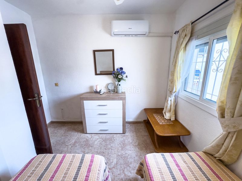 Foto c11db50a-4610-42e7-817b-98288dd09102. Casa adossada amb piscina a Avenida Habaneras - Curva de Palangre Torrevieja