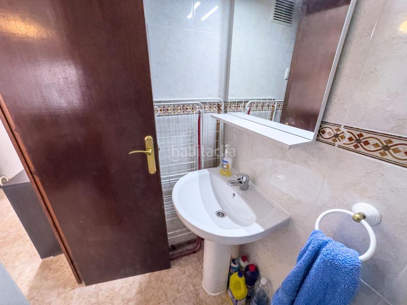 Foto e9e18030-02ee-4ce5-a9bf-489c9f093015. Casa adossada amb piscina a Avenida Habaneras - Curva de Palangre Torrevieja