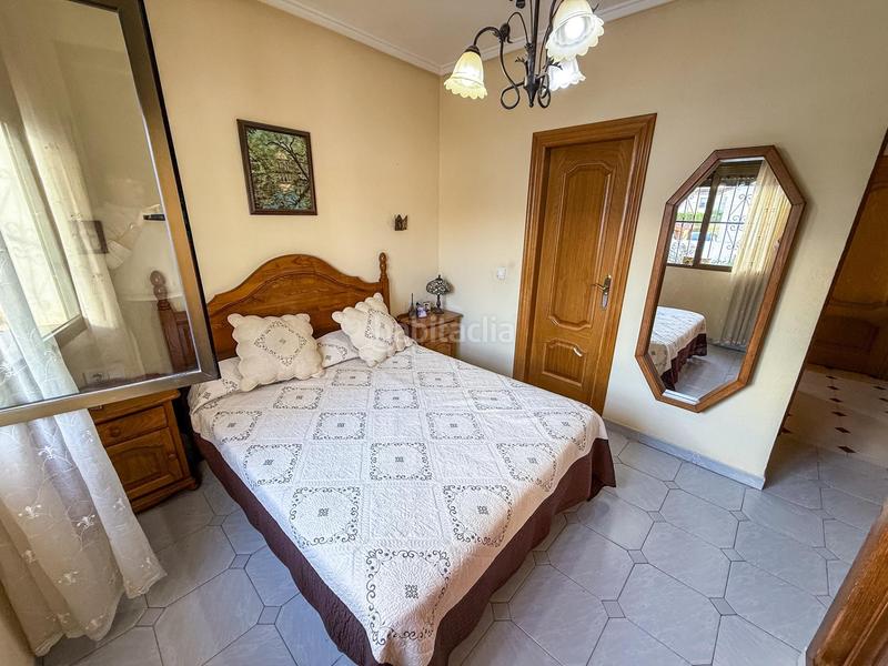 Foto 0c34057c-b1e2-4053-adf4-3c03b015ef4e. Casa bifamiliare con parcheggio piscina in Zona Carrefour - Urbanizaciones Torrevieja