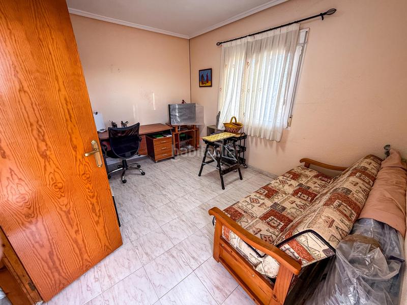 Foto 667bea5c-bba2-4c76-803f-e562c94d3547. Casa bifamiliare con parcheggio piscina in Zona Carrefour - Urbanizaciones Torrevieja