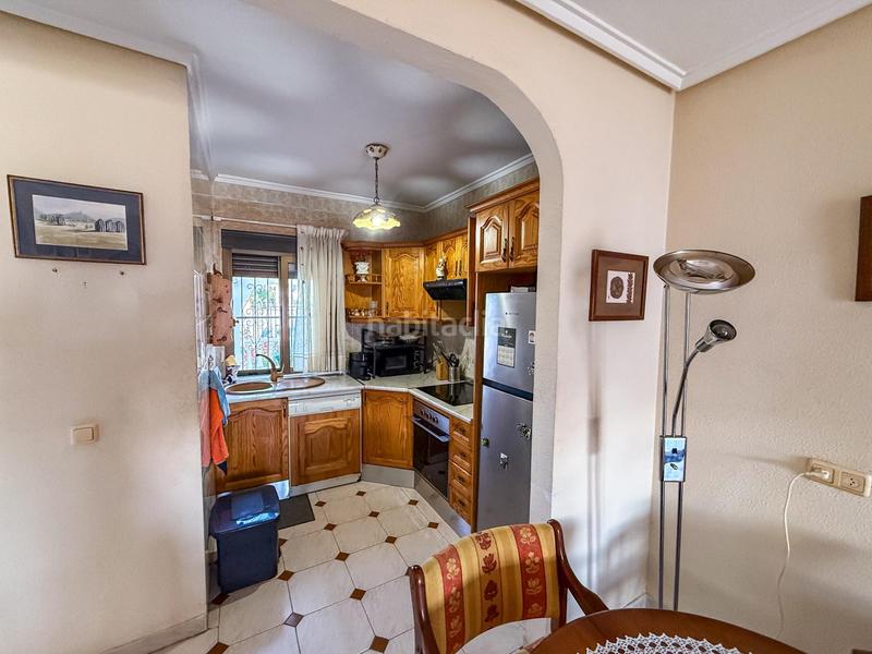 Foto a718afb8-b4db-4383-b9da-f730ed5091a1. Casa bifamiliare con parcheggio piscina in Zona Carrefour - Urbanizaciones Torrevieja