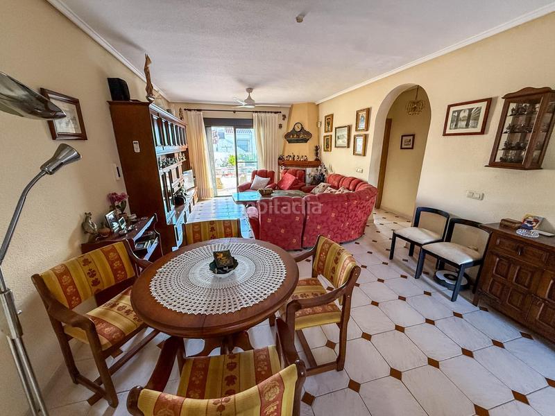 Foto f6bbf916-ca1d-4f32-915e-3f78d227bb38. Casa bifamiliare con parcheggio piscina in Zona Carrefour - Urbanizaciones Torrevieja