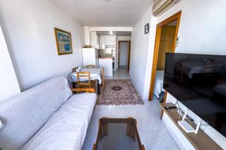 Appartement  Calle mar baltico. Apartamento en segunda línea de la playa de los locos  1 dormito