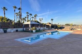 Masia en Dolores. Finca rstica reformada en daya nueva