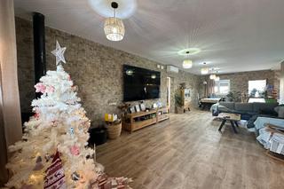 Mas à Dolores. Finca rústica reformada en daya nueva