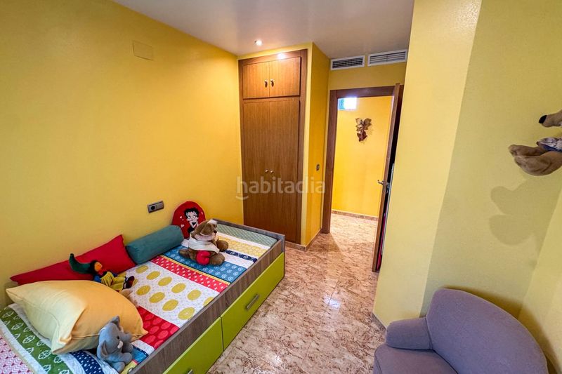 Foto 0b01d1ab-9504-4cd0-b26b-636e2d3b4611. Pis a Centro - Muelle Pesquero Torrevieja