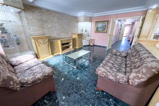 Flat  Avenida libertad. Amplio piso de 3 dormitorios con gran salón, patio y opción de g