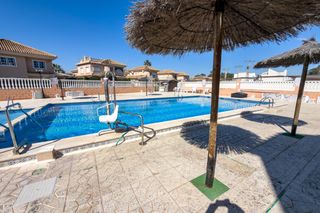 Casa  Barcas las. Bungalow planta alta dúplex reformado con terraza privada y pisc