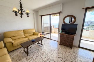 Pis  Ancla del. Ático con terraza y vistas frontales al mar en cabo cervera