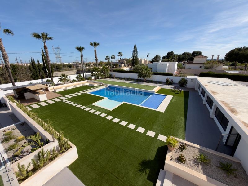 Foto 2319ba8b-f062-4f8d-9a8e-42591070be1e. Xalet amb aparcament a Montesinos (Los)