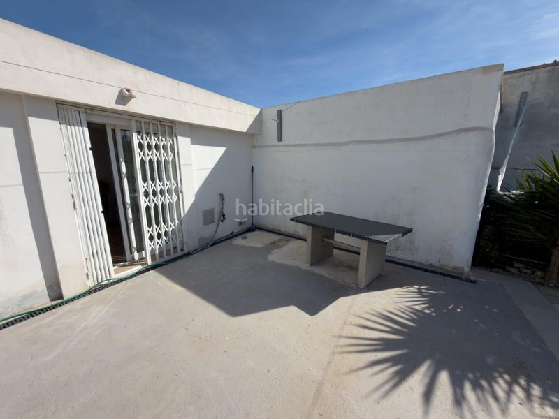 Foto 6d40565f-1d14-49e7-9a5c-99492d309659. Xalet amb aparcament a Montesinos (Los)