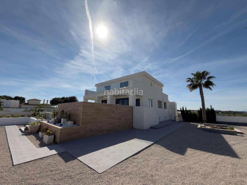 Foto 9fbbe16a-d06e-4b45-949f-52e1ace849e0. Xalet amb aparcament a Montesinos (Los)