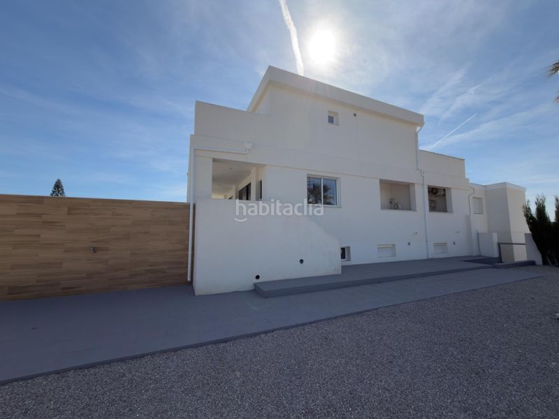 Foto bff5c4b4-1943-4b93-bf5d-9aba9e181c98. Xalet amb aparcament a Montesinos (Los)