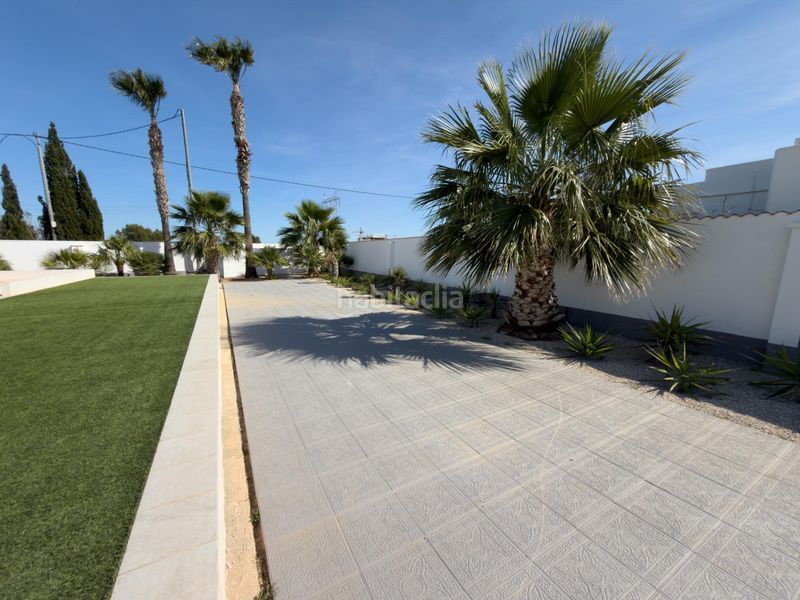 Foto f625a4f8-68b4-45cd-909c-976d13c0e7d6. Xalet amb aparcament a Montesinos (Los)