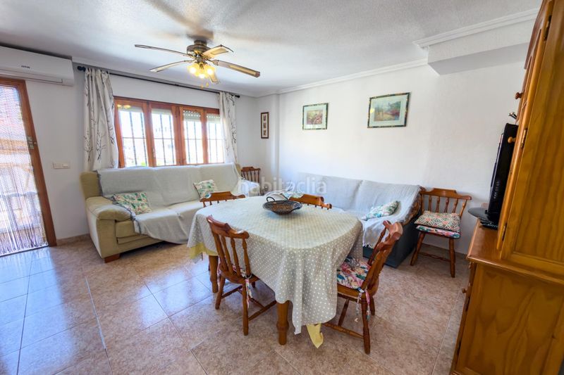 Foto b6769323-5a30-4f67-9766-f786aac25a98. Casa adossada amb aparcament a Los Europeos Torrevieja