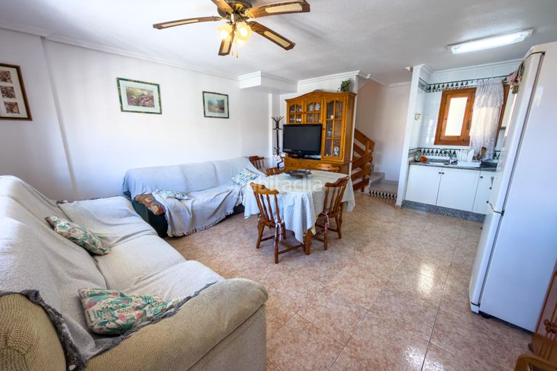 Foto e027eed6-b46f-4a75-b969-7dbcf830ba71. Casa adossada amb aparcament a Los Europeos Torrevieja