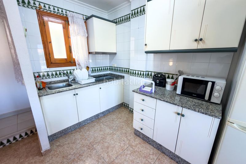 Foto e1911d75-1870-483b-ad3c-fb539831dbfd. Casa adossada amb aparcament a Los Europeos Torrevieja