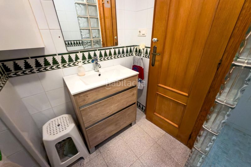 Foto eda6b24d-4b6a-444f-9e7c-a4feaf5cf97b. Casa adossada amb aparcament a Los Europeos Torrevieja