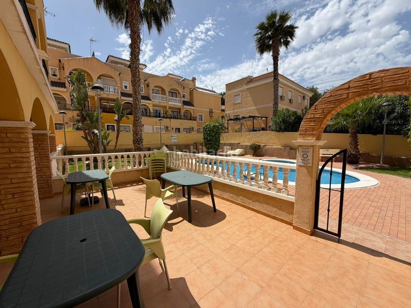 Foto 149f47d2-3037-4479-811d-5b144cff2ea4. Pis amb aparcament piscina a Villamartín-Las Filipinas Orihuela