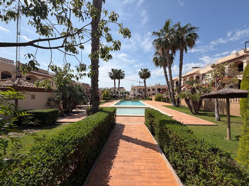Foto f1589806-75de-49f6-a4d6-9b009bbabc36. Casa amb aparcament piscina a Parque Acuático - Sector 25 Torrevieja