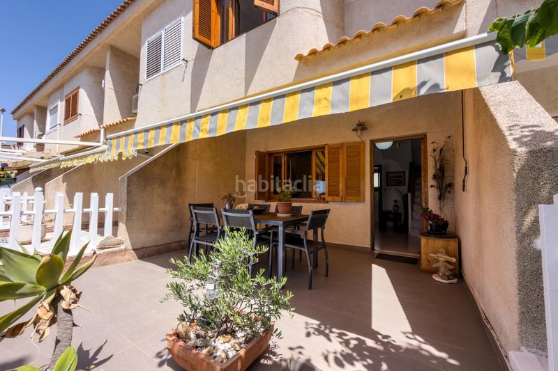Foto a83f4b8d-4fe4-4581-b566-40078274c57a. Casa adossada amb aparcament piscina a Monte Faro-Altomar II Santa Pola