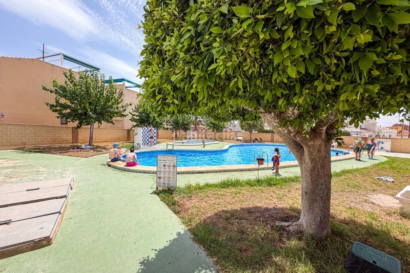Foto 252d4857-8d60-47b6-b1c5-d4b84ed0b12b. Casa amb calefacció piscina a Zona Carrefour - Urbanizaciones Torrevieja