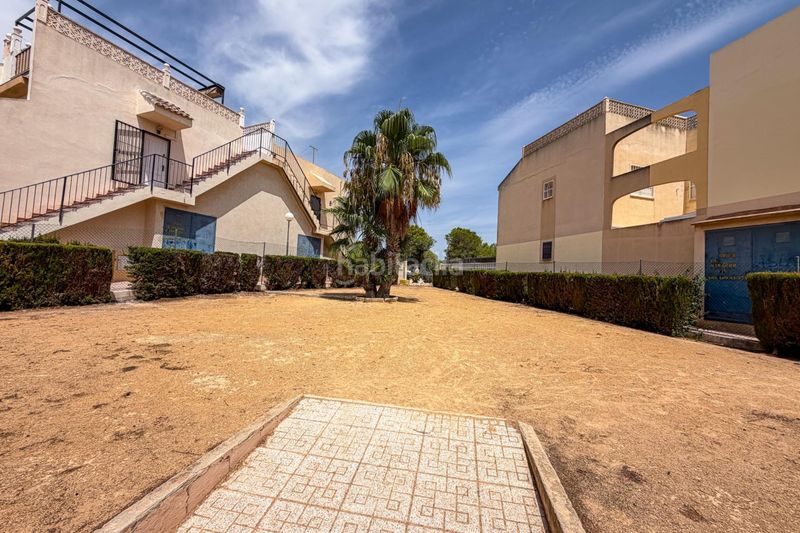 Foto 8f2ed882-28a4-4082-bf26-dcb02c816a62. Casa amb calefacció piscina a Zona Carrefour - Urbanizaciones Torrevieja