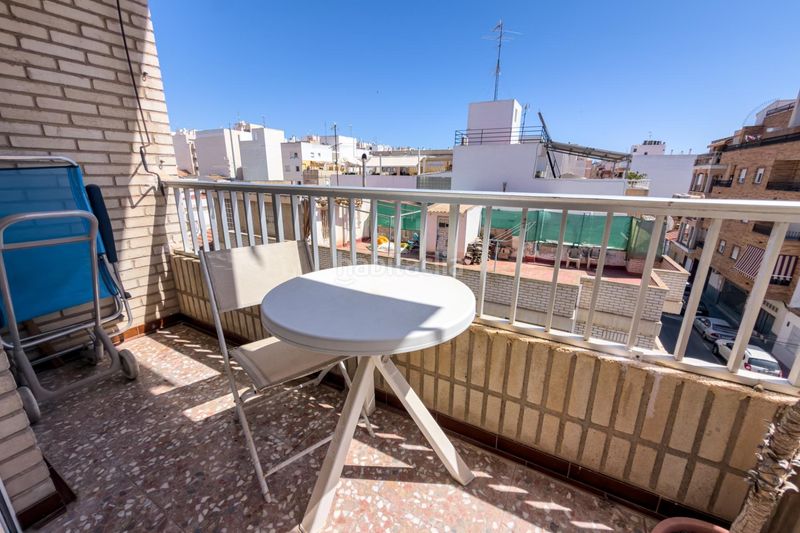 Foto d81a9bd8-f269-47a8-9e84-9a571ab13d3a. Pis a Centro - Muelle Pesquero Torrevieja