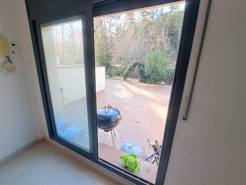 Foto 089a62c3-a05a-4b17-8af1-533693f80f60. Local comercial en carrer del montseny 19 local / traster a en Vallgorguina