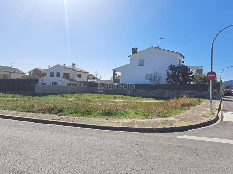 Foto 1610e5c0-b9d8-4a69-adb4-d51516e3ac6d. Terrain résidentiel dans carrer de pau casals 34 dans Breda