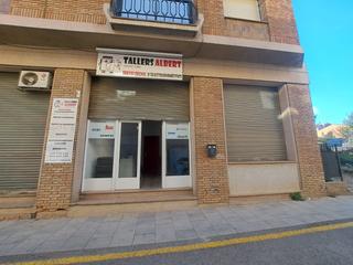 Lloguer Local Comercial  Carrer santa anna. Local cèntric en lloguer o venda a breda