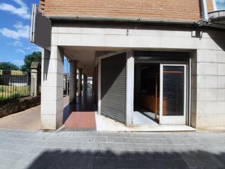 Lloguer Local Comercial a Carrer carretera d'arbúcies 56. Local ben ubicat a breda