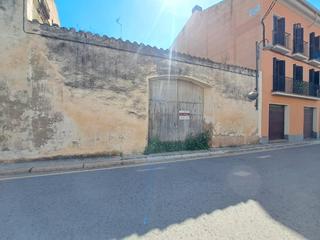Terreny residencial a Carrer rovira 12. Solar edificable cèntric