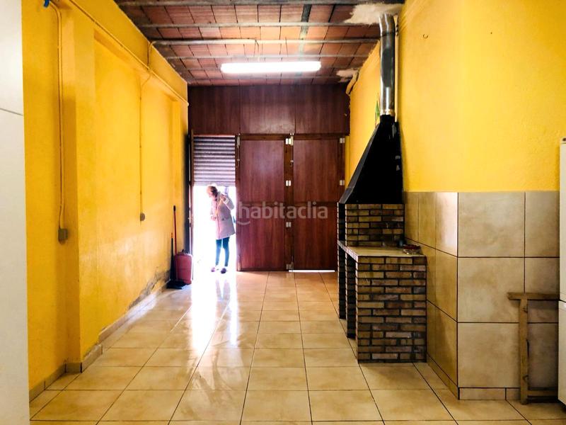 Foto 376a432d-8e00-4ca7-abc9-5aefbdd81767. Local commercial dans carrer angel guimera 1 dans Breda