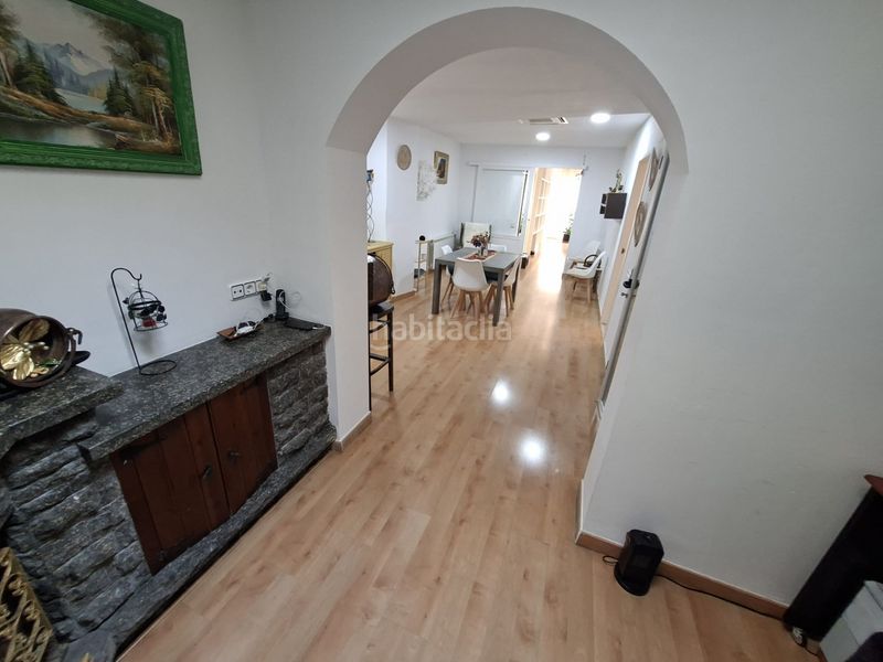 Foto 0c4caaf7-cee2-403d-8511-9521345cc1cf. Casa adossada amb xemeneia calefacció a Breda