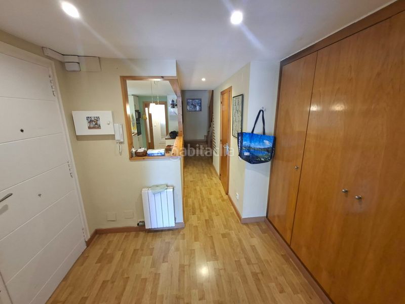 Foto a012d3dd-723d-41d0-bcab-b2c4b5951739. Casa aparellada amb xemeneia calefacció aparcament a Breda