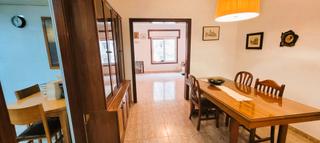 Etagenwohnung  Carrer de valència. Piso con muchas posibilidades