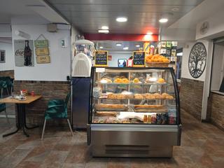 Traspàs Local Comercial  Avinguda de catalunya. Traspaso cafeteria