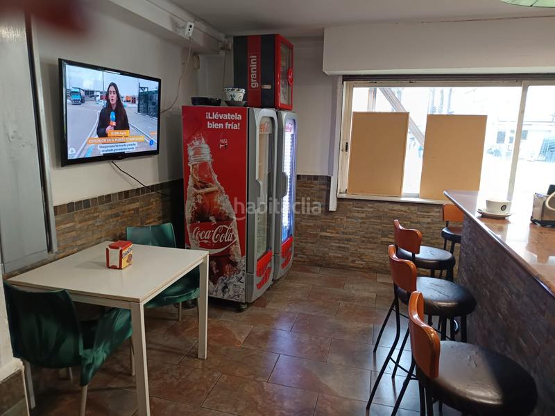 Foto a24ad5ea-94f2-471b-b414-4a1b16a72c90. Traspaso local comercial traspaso cafeteria en Les Torres Rubí