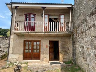 Casa in Amoeiro. Casa amoeiro