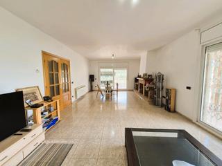 Chalet in Carrer Francesc Macià